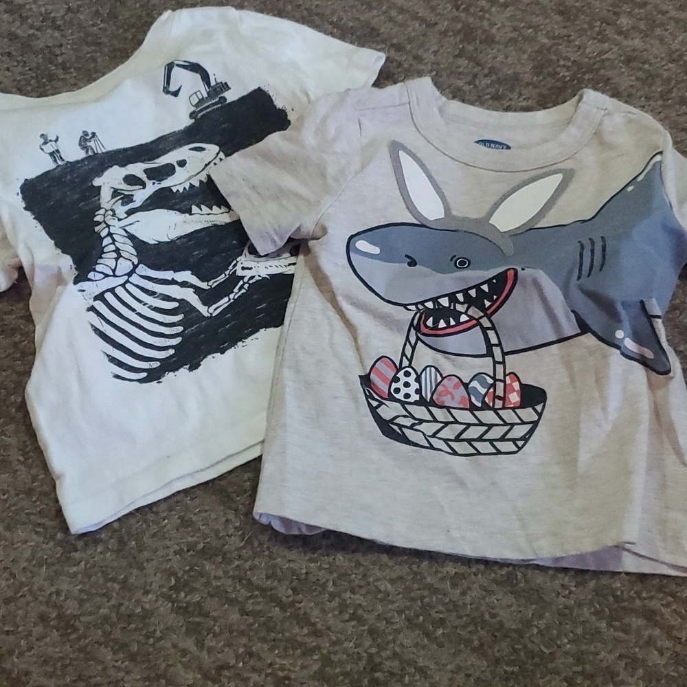 Old navy shirts size 12 to 18 months